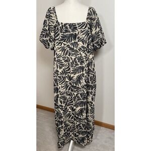 Hayden Los Angeles Women's Size‎ 1XL Floral Dress Short Balloon Sleeve NWT